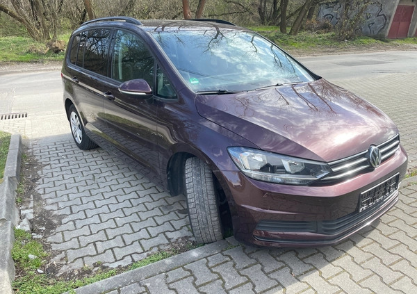 Volkswagen Touran cena 75900 przebieg: 59900, rok produkcji 2019 z Kraków małe 497